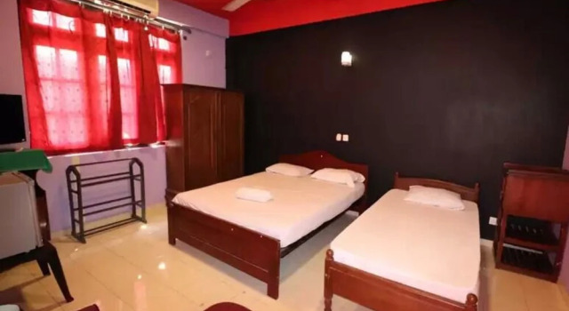 Mount Lanka Hotel & Suites