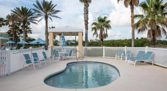 Sea Gem, 8 bedrooms, Sleeps 16, Cinnamon Beach , Private Pool, Elevator, Book Hotel Palm Coast Florida
