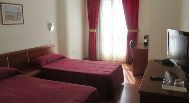 Трёхместный номер Standard Hotel Avenida de Canarias