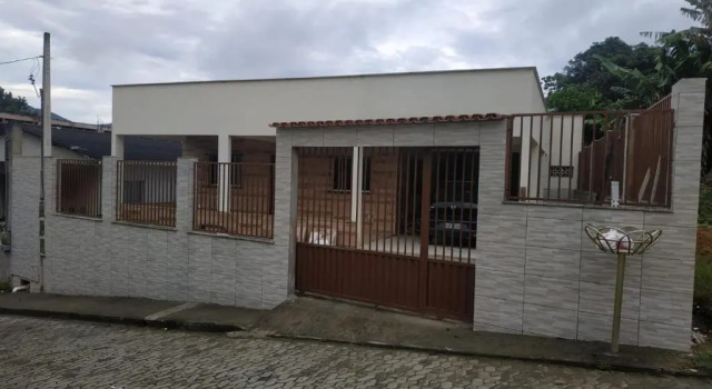 Casa em Guarapari, próximo a praia do morro