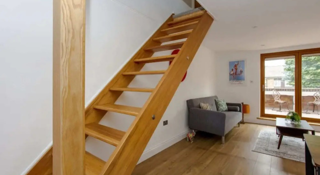 Spacious 3 Bedroom Apartment With Large Balcony