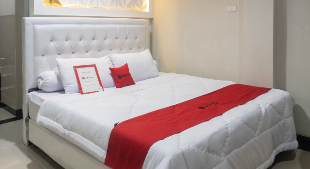 RedDoorz Syariah near Pasar Aceh Shopping Centre, Buchen Sie Hotel Günstige Hotels in Banda Aceh