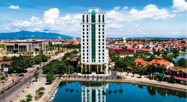 Номер Deluxe Royal Quang Binh Hotel