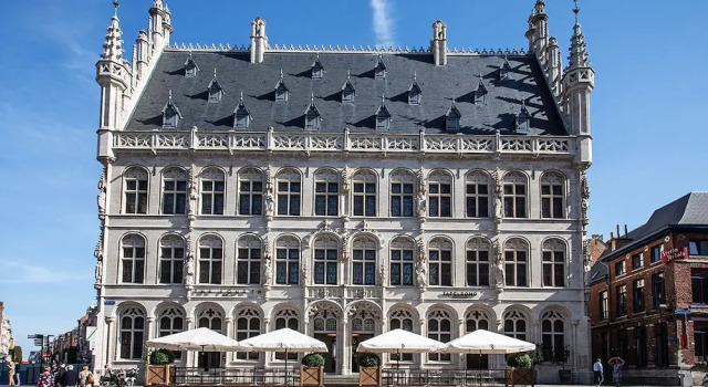 The Fourth - Tafelrond, Prenota Hotel Hotel 4 stelle a Flanders, 4*