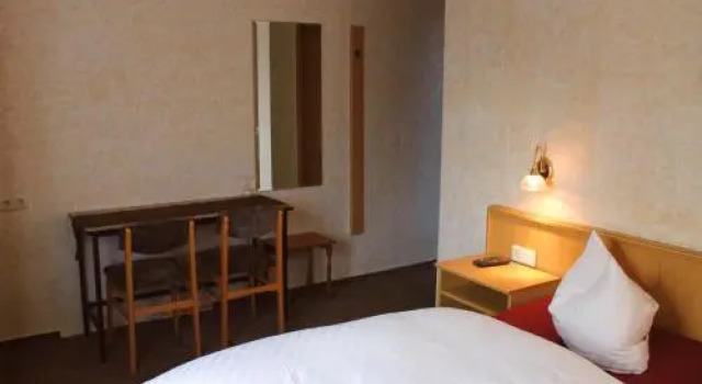 Landgasthof zum Ring, Rezervovat Hotel Artern Kyffhauser District