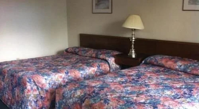 President Motor Inn Niagara Falls, Buchen Sie Hotel Hotels in New York State mit Pool, Schwimmbad