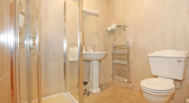 Трёхместный номер Comfort The Courtyard Guesthouse B&B