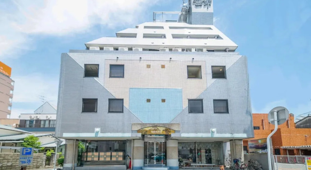 Business Hotel Nishiura Yokkaichi, Boek Hotel Hotels in Tokai met parkeren, Parkeren