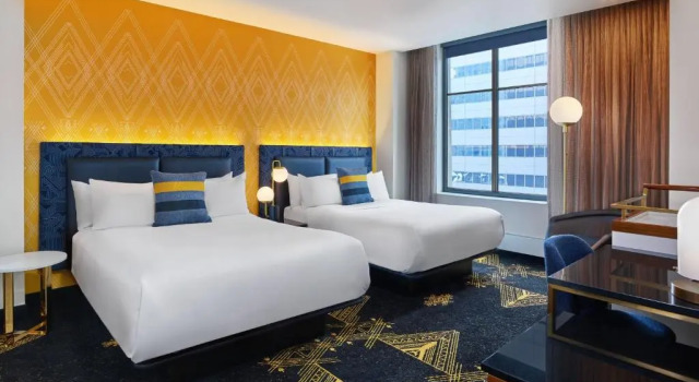 Четырёхместный номер Standard W Minneapolis - The Foshay
