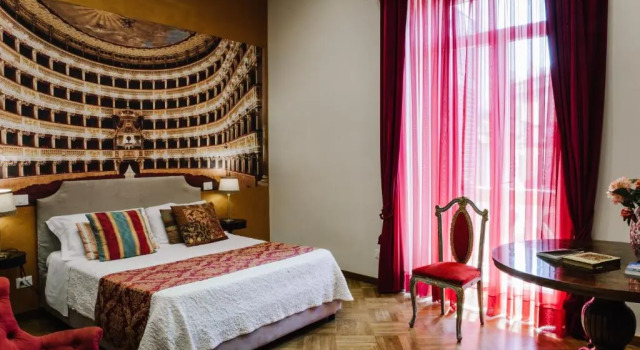 Двухместный номер Standard с балконом Spaccanapoli B&B City Soul