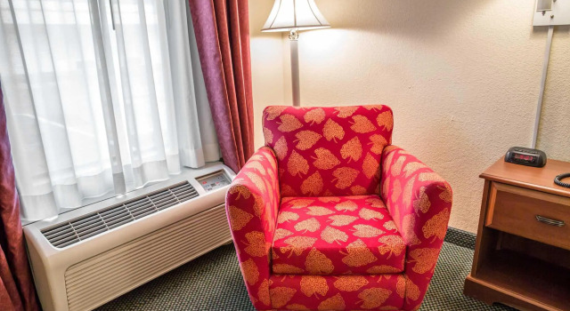 Номер Standard Quality Inn Elizabeth City near University