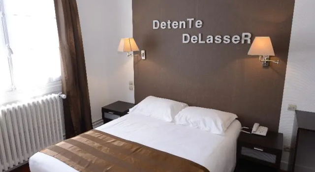 Двухместный номер Standard The Originals City, Hôtel Le Cheval Rouge, Tours Ouest