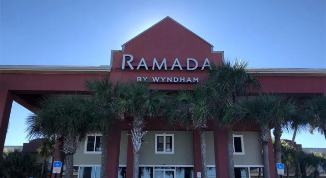 Ramada by Wyndham Panama City Beach / Beachfront, Rezerwuj Hotel Hotele w Panhandle Florida ze śniadaniem, Śniadanie