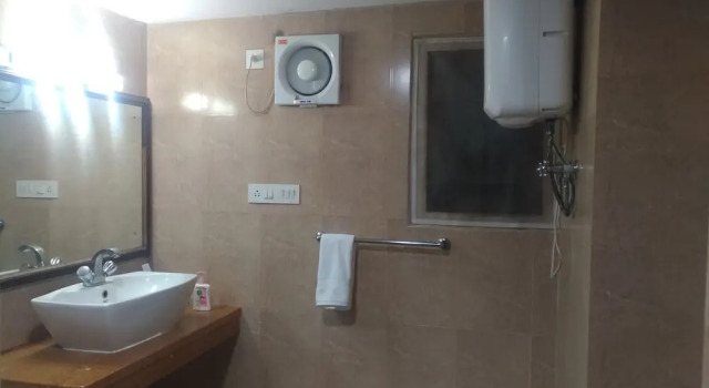 Hanu Reddy Residences Poes Garden