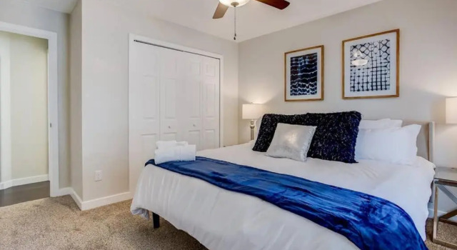 Hot Tub Springs Dream House 5 KING Beds - Sleeps14!