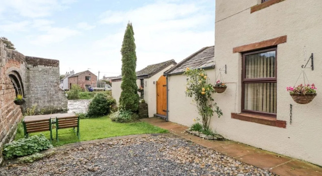 River Cottage, Varaa Lomakoti Mökit kohteessa Merseyside, Mökki