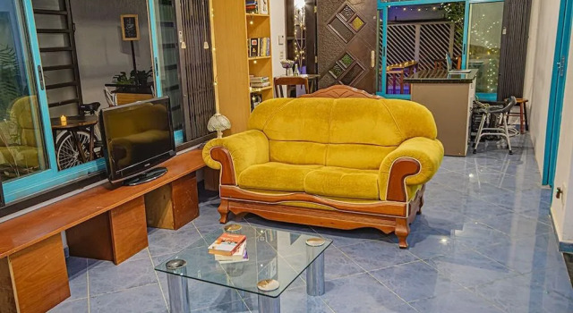 Hobi Hostel Bar & Lounge