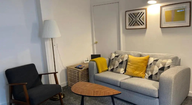 Canterbury 2 bed Holiday Home Sleeps 6 City Centre FREE Parking, Varaa Hotelli Canterbury Kent