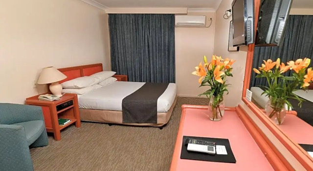 Номер Standard Burke and Wills Motor Inn