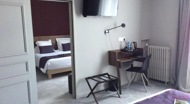 Семейный номер Standard Best Western Le Duguesclin Hôtel-Restaurant