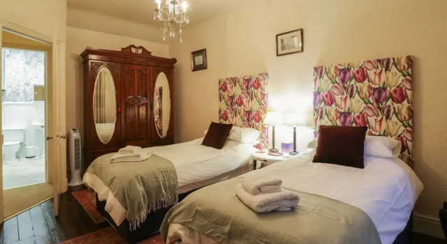 Hytte Knoll Cottage