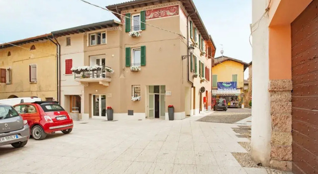 Appartamenti La Bella Vita del Garda, Забронировать Отель Отели в центре Сан-Феличе-дель-Бенако с завтраком, отели в центре Сан-Феличе-дель-Бенако с завтраком