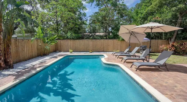 Villa Bella with Heated Pool, Buchen Sie Villa Largo Pinellas County