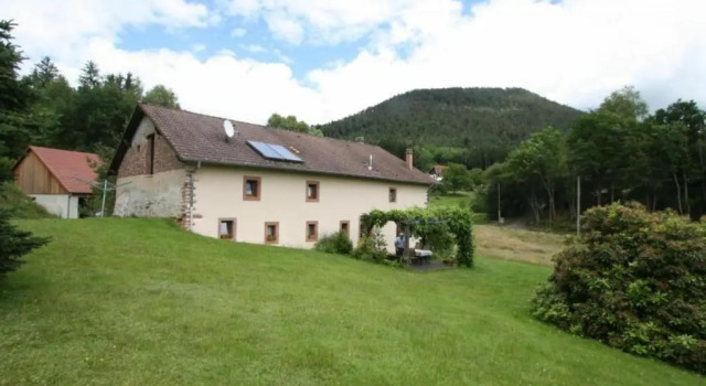 Grande Ferme Rénovée avec Jardin, Terrasse et Sentiers à Proximité - Vosges - FR-1-589-232, Reserva ahora Hotel Taintrux Vosgos
