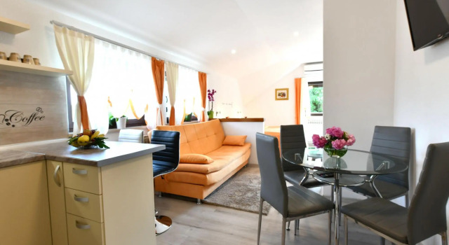 Boutique Apartment in Selište Drežnićko with Garden, Забронировать Апартаменты/квартира Селиште-Дрежничко 