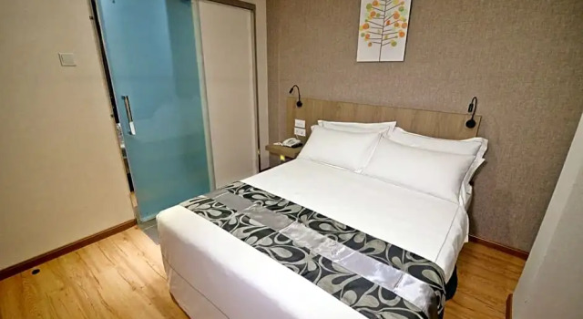 Номер Standard Diamond Inn