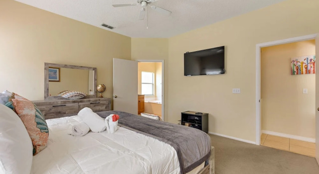 2 Downstairs Masters, 5 bed Pvt Pool Games Room