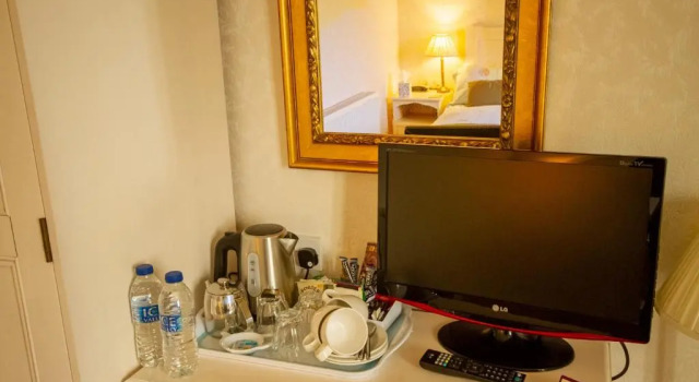 Четырёхместный номер Deluxe Holcombe House Guest House