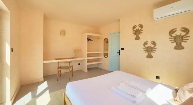Wander Surf House, Book Hostel Hostels in Oeste, Hostel