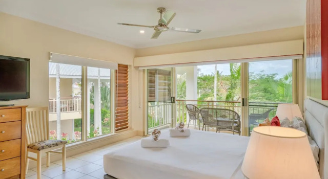Вилла Luxury с балконом и с видом на поле для гольфа Paradise Links Resort Port Douglas