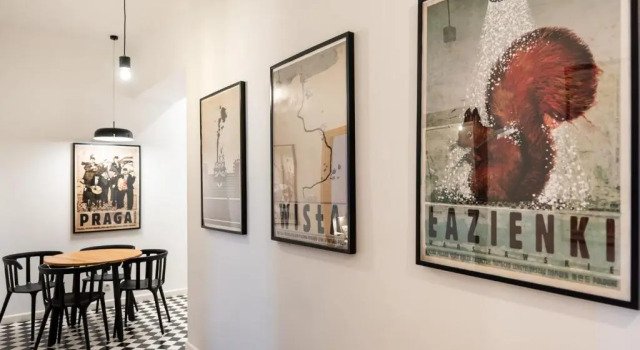Апартаменты Deluxe Old Town Market Place Apartment