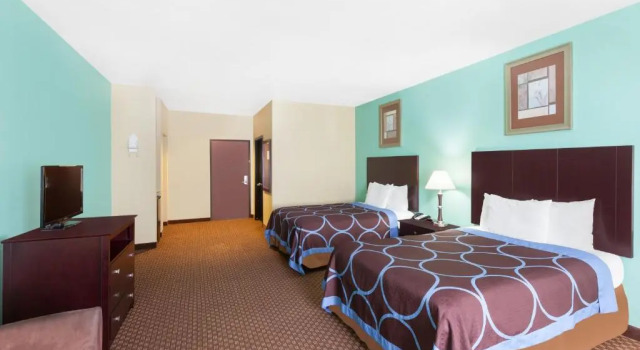 Четырёхместный номер Standard Days Inn by Wyndham Kemah