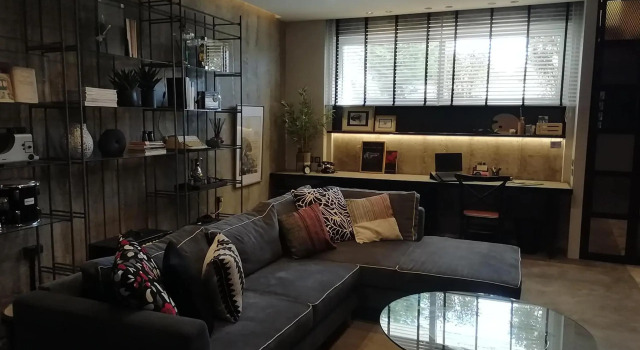 Amazing Semi-Basement Art Apartment easy walk to Napflio centre, Забронировать Апартаменты/квартира Нафплион периферийная единица Арголида, рядом с Peloponnesian Folklore Foundation