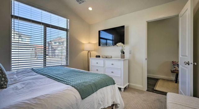 Hike & Golf: Washington Home w/ Hot Tub Access, Varaa Lomakoti Washington 