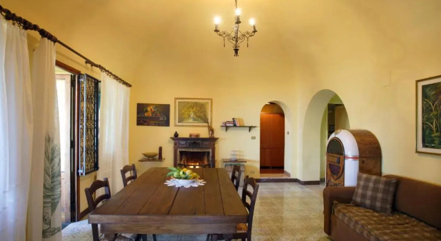 Коттедж с 2 комнатами Villa Scozilia