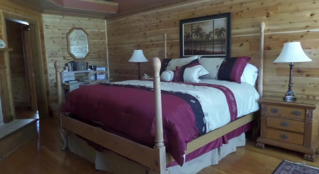 9 Iron Inn, Забронировать Отель Камбрия San Luis Obispo County, рядом с San Simeon Nature Preserve