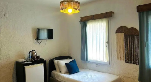 Трёхместный номер Economy Livan Hotel Deluxe