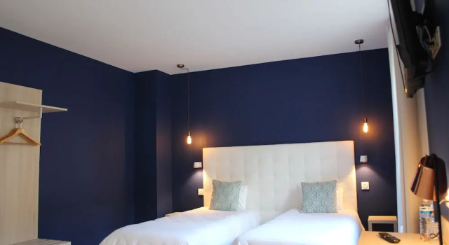 Семейный номер Standard Hôtel La Fontaine Caen Centre