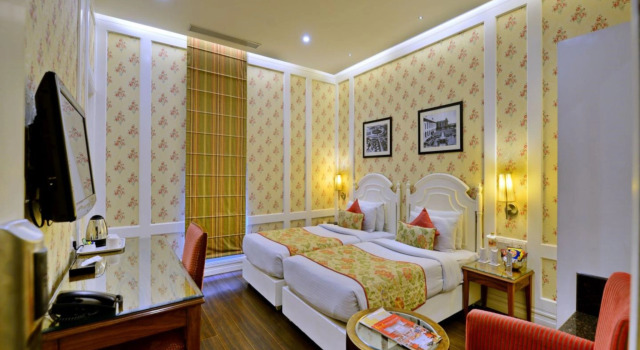 Hotel Bright