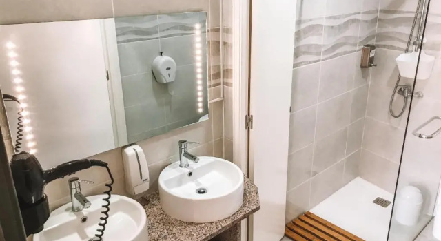Капсула с видом на сад Urban Garden Porto Central Hostel