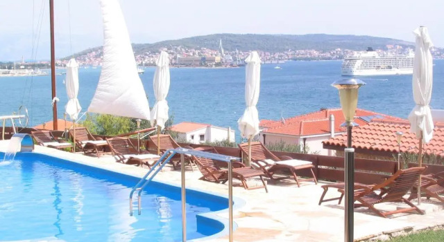 Студия Apartment Julio