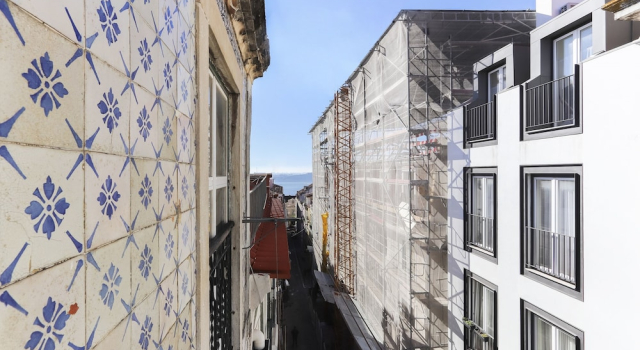 Shared Accommodation in Bairro Alto - Chiado, Забронировать Отель Мизерикорди Лиссабон, рядом с Money Museum