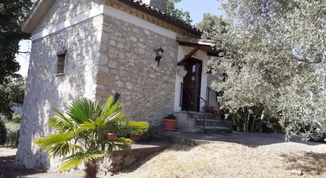 Коттедж The Little House of Vacone Italy