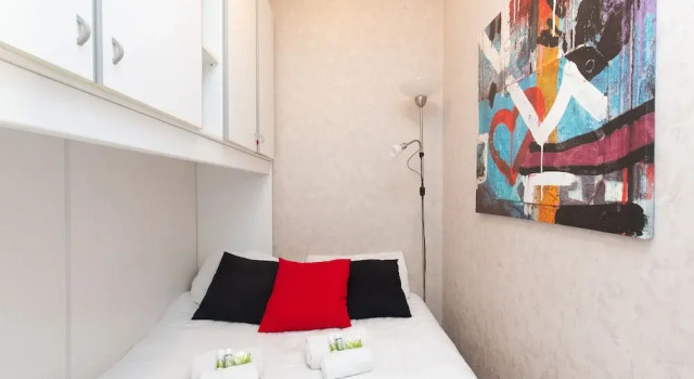 Vaneau Mediterranean Apartment