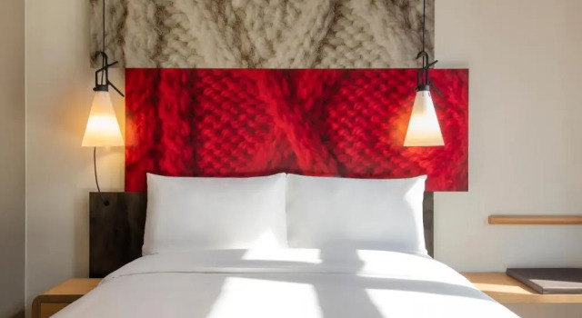 Standardní Dvoulůžkový s manželskou postelí pokoj a výhledem na bazén Ibis Doha
