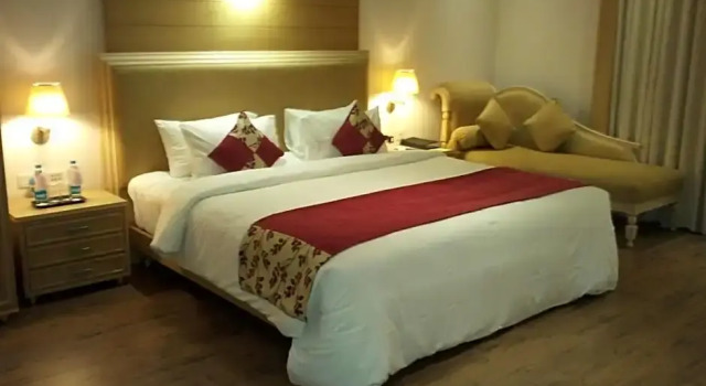 Люкс Presidential Royal Orchid Central, Shimoga